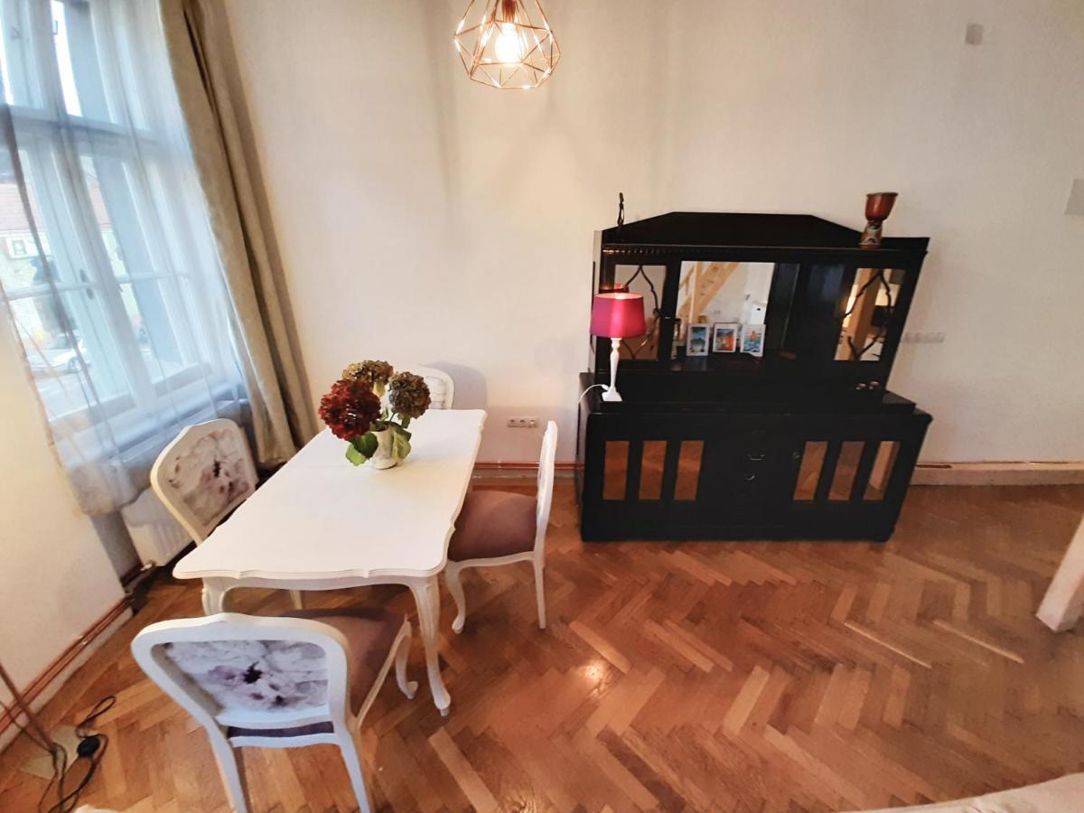 Central Loft Apartment Braşov Exteriör bild